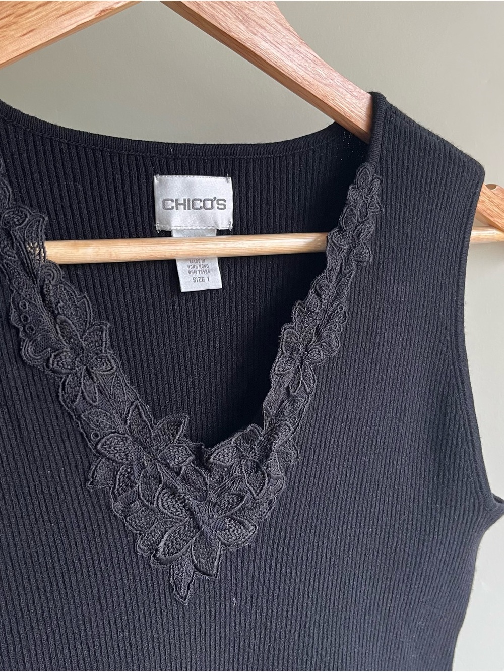 Chico's Black Sleeveless V-Neck Knit Top
